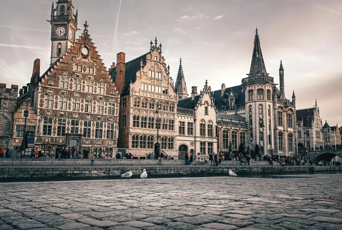 Wat als mijn huis op de inventaris van het bouwkundig erfgoed staat: gewoon geïnventariseerd, vastgesteld en beschermd bouwkundig erfgoed