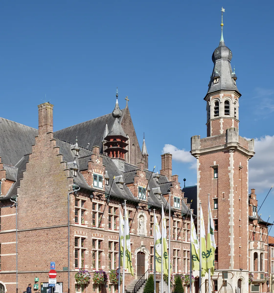 Het stadhuis van Eeklo