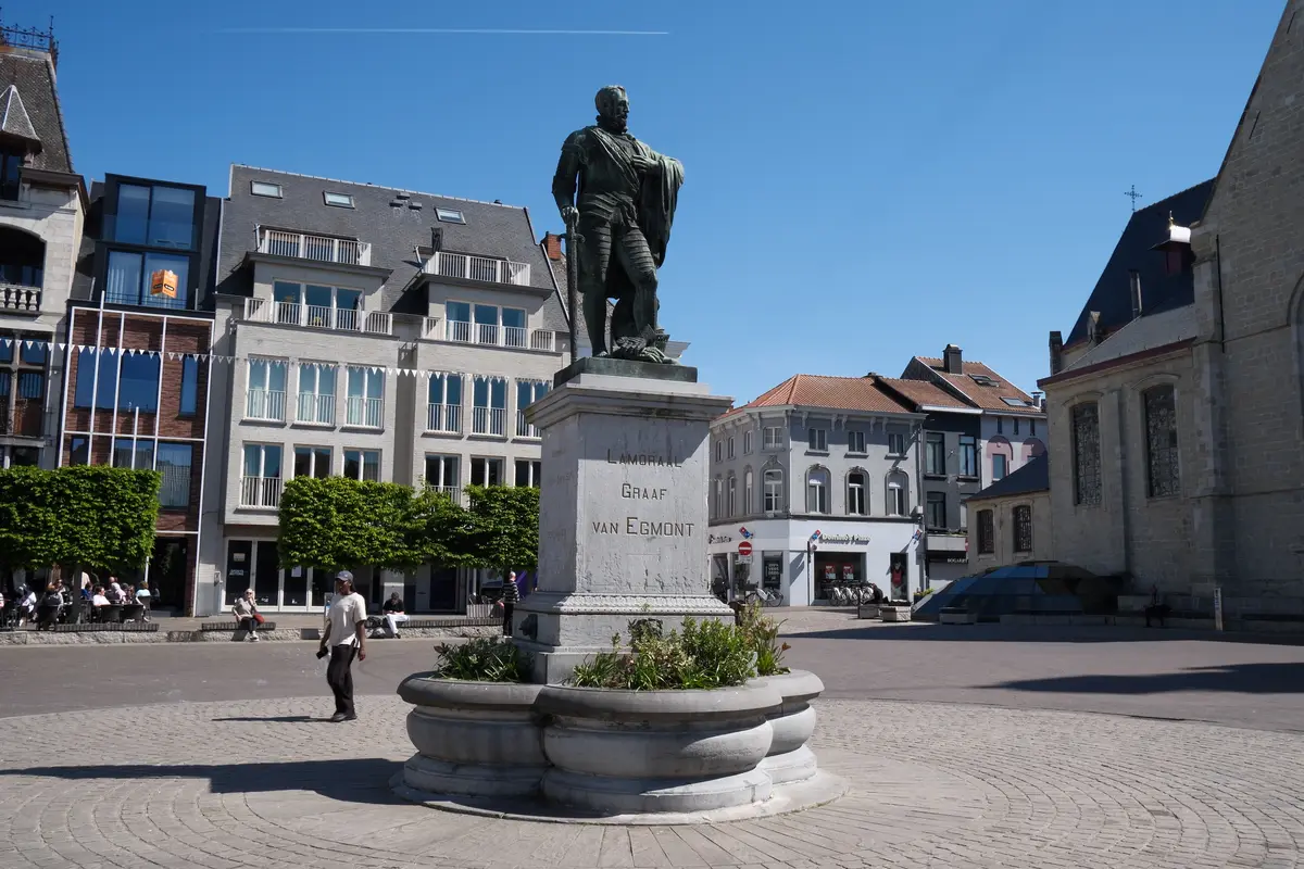 Standbeeld van Lamoraal van Egmont in Zottegem