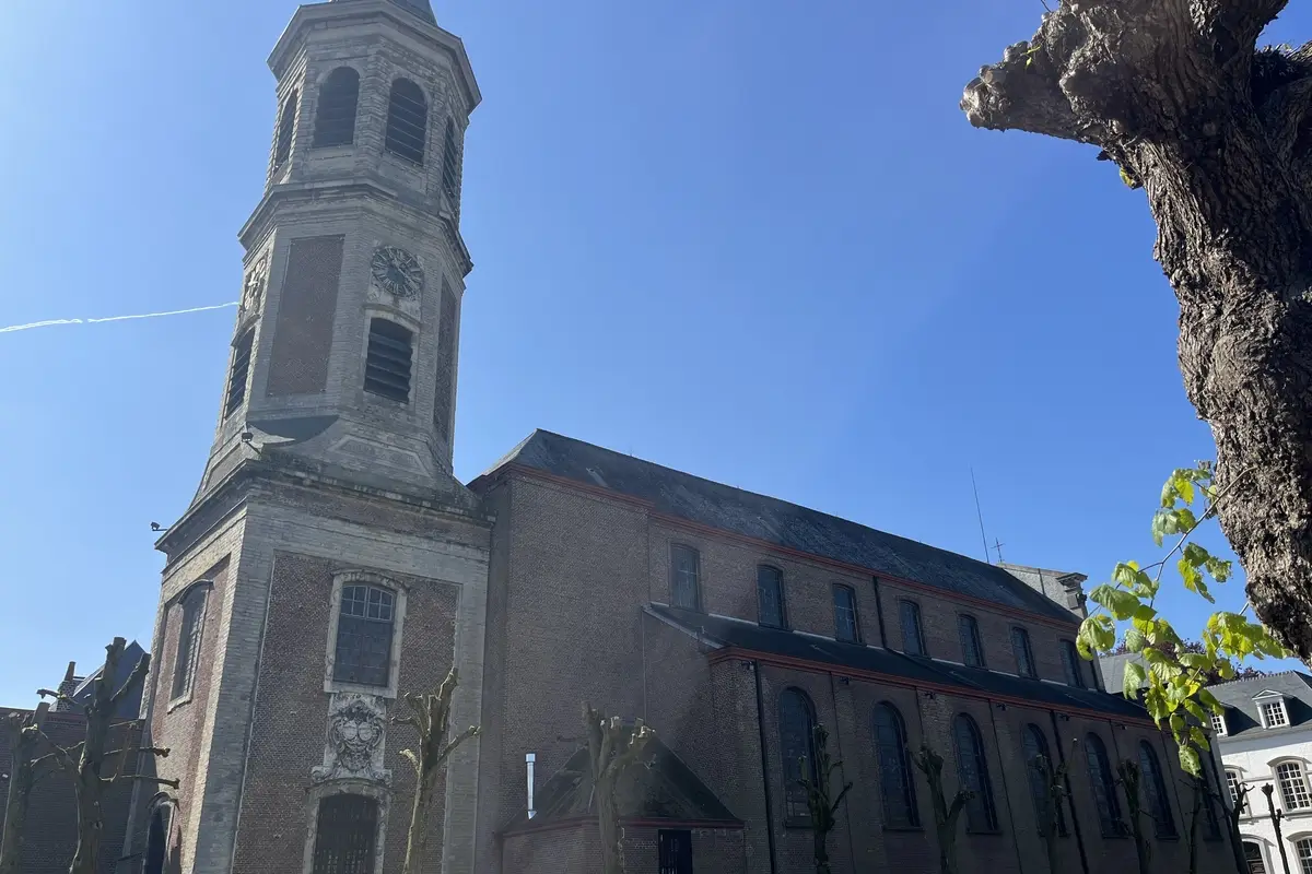 Sint-Gerolfkerk in Drongen