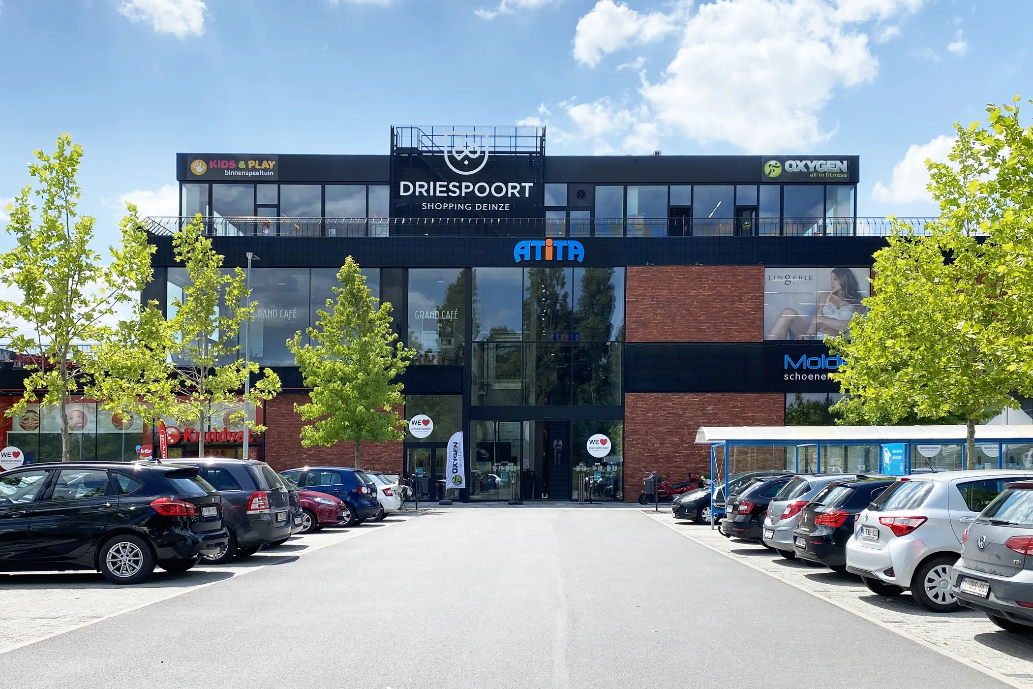 Deinze: historische stad langs de Leie met cultuur en groene parken