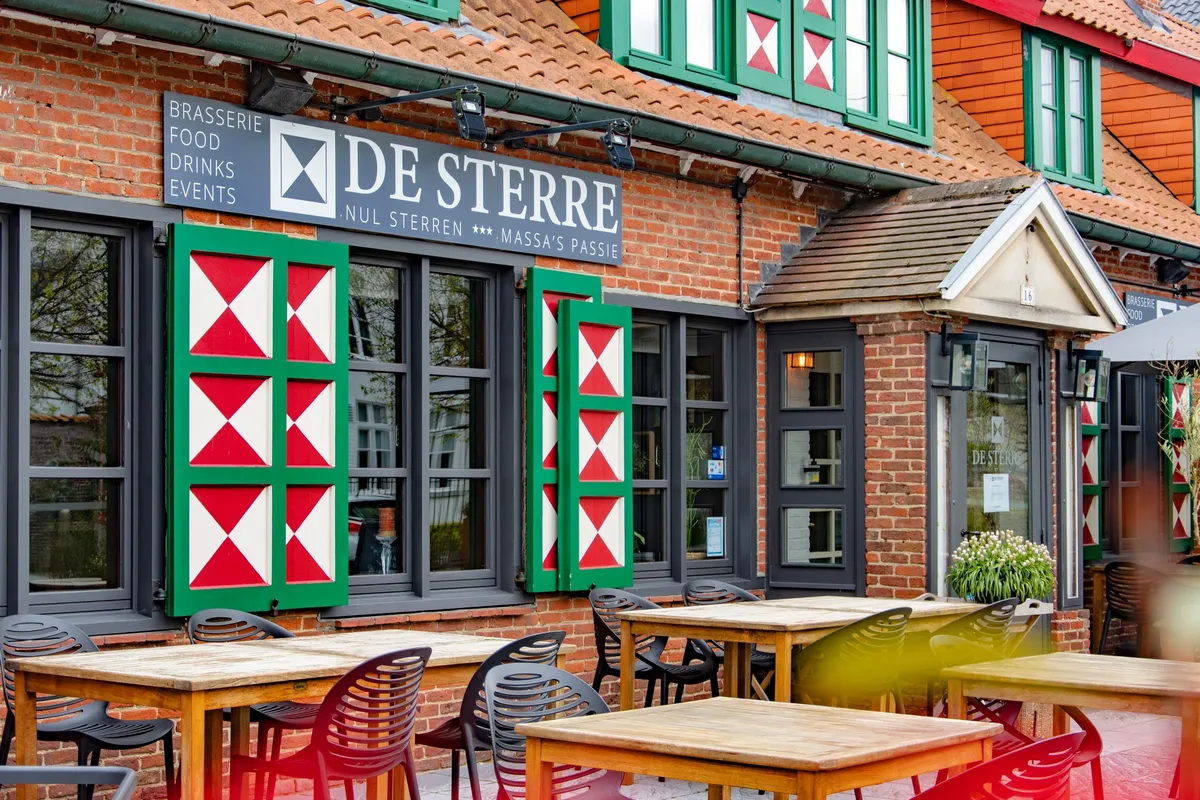 Bachte-Maria-Leerne: landelijke deelgemeente van Deinze met groene omgeving, cultuur, lokale winkels en rustige woonwijken