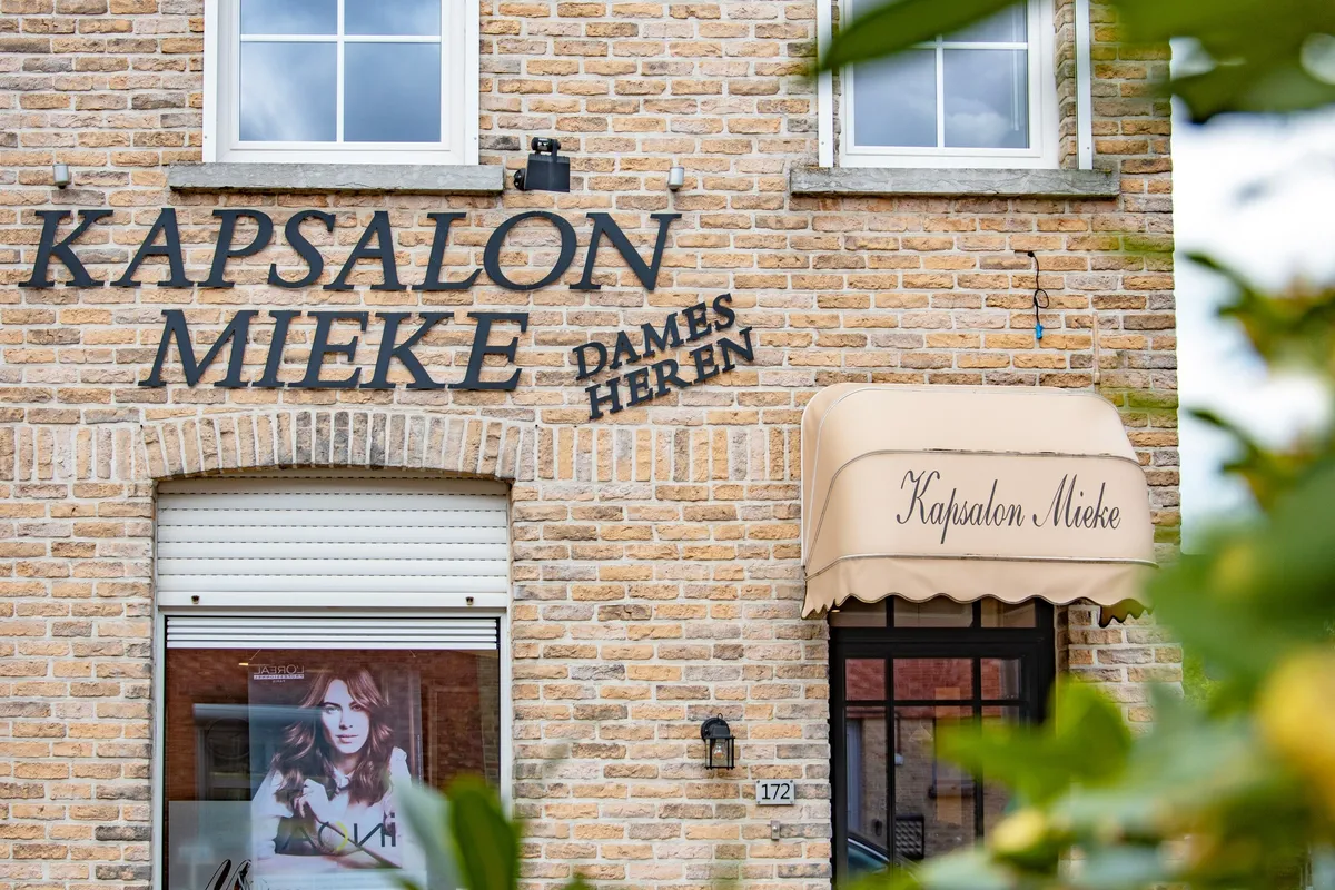Bachte-Maria-Leerne: landelijke deelgemeente van Deinze met groene omgeving, cultuur, lokale winkels en rustige woonwijken