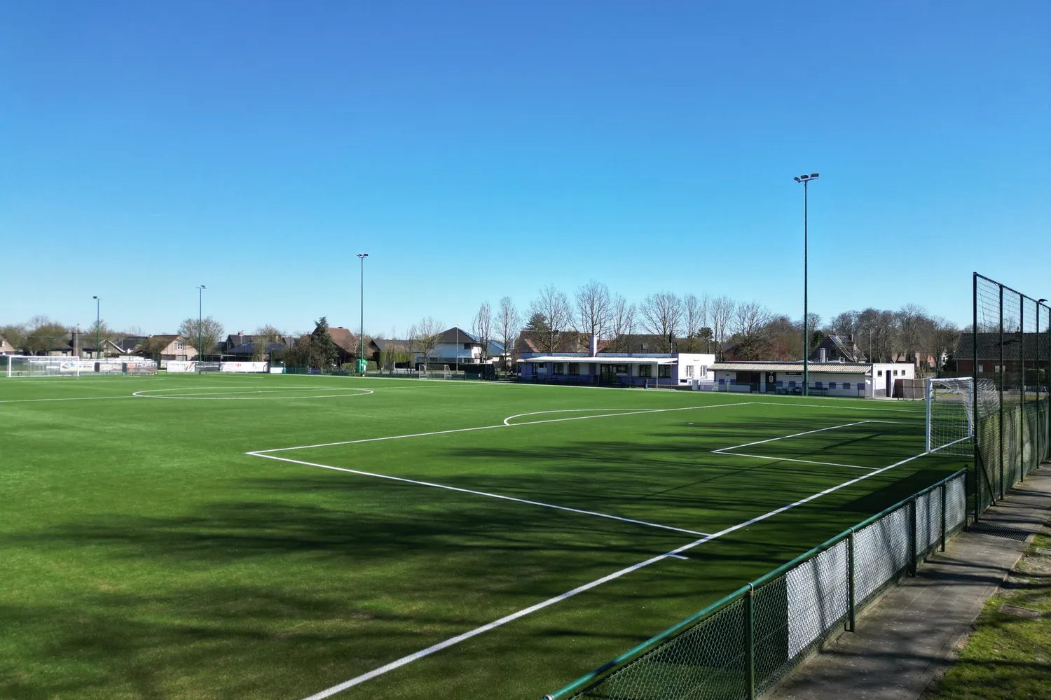 Mariakerke: rustige deelgemeente van Gent met landelijke charme, groene omgeving, lokale winkels, cultuur en moderne woonwijken