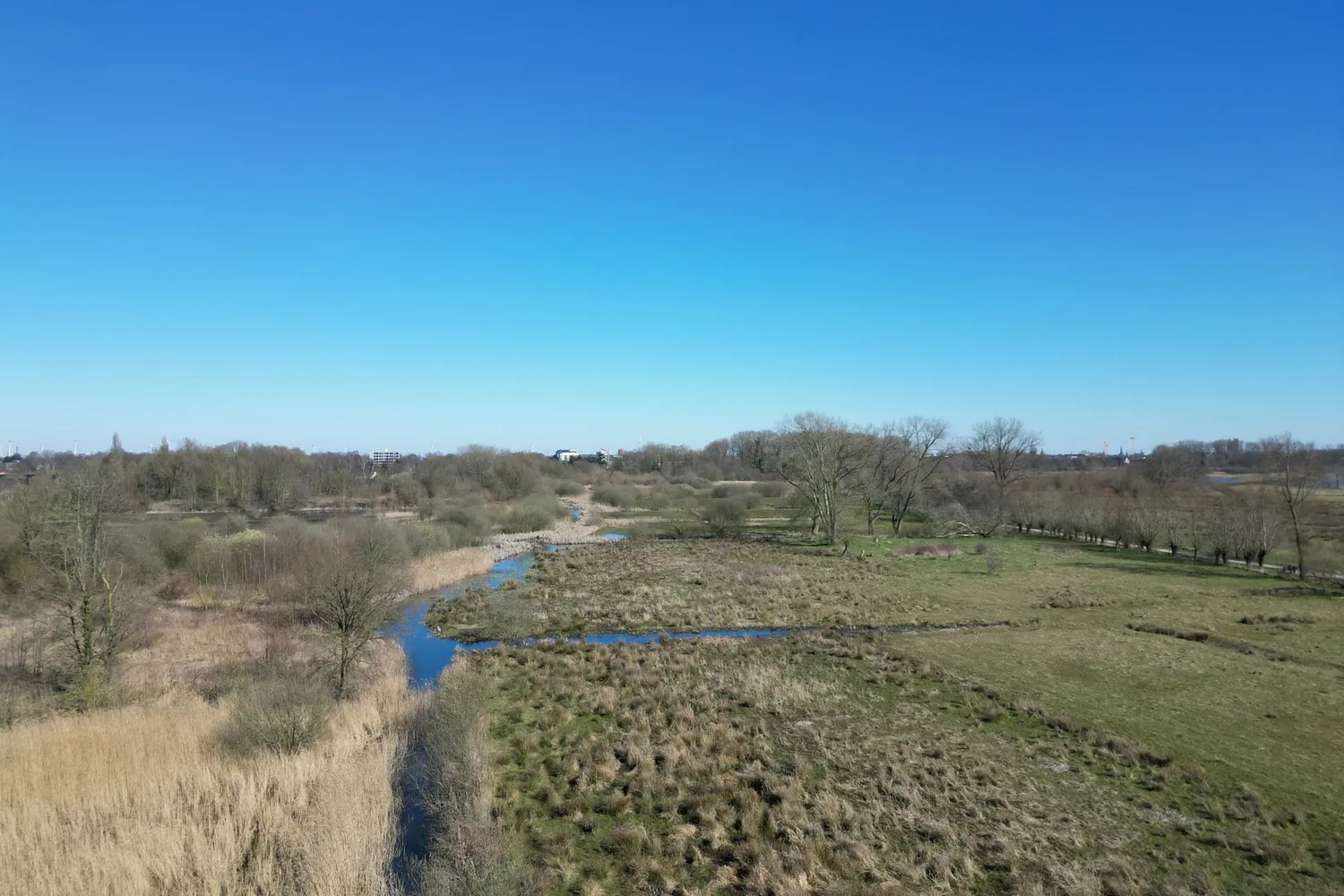 Mariakerke: rustige deelgemeente van Gent met landelijke charme, groene omgeving, lokale winkels, cultuur en moderne woonwijken