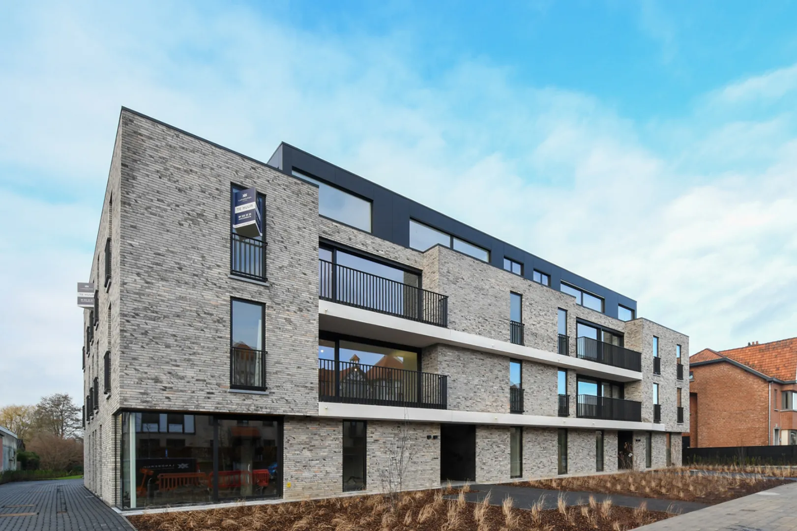 30dbee8b027eb6177306269af980ef3cfb174f779c7ce83633995d73e8127895