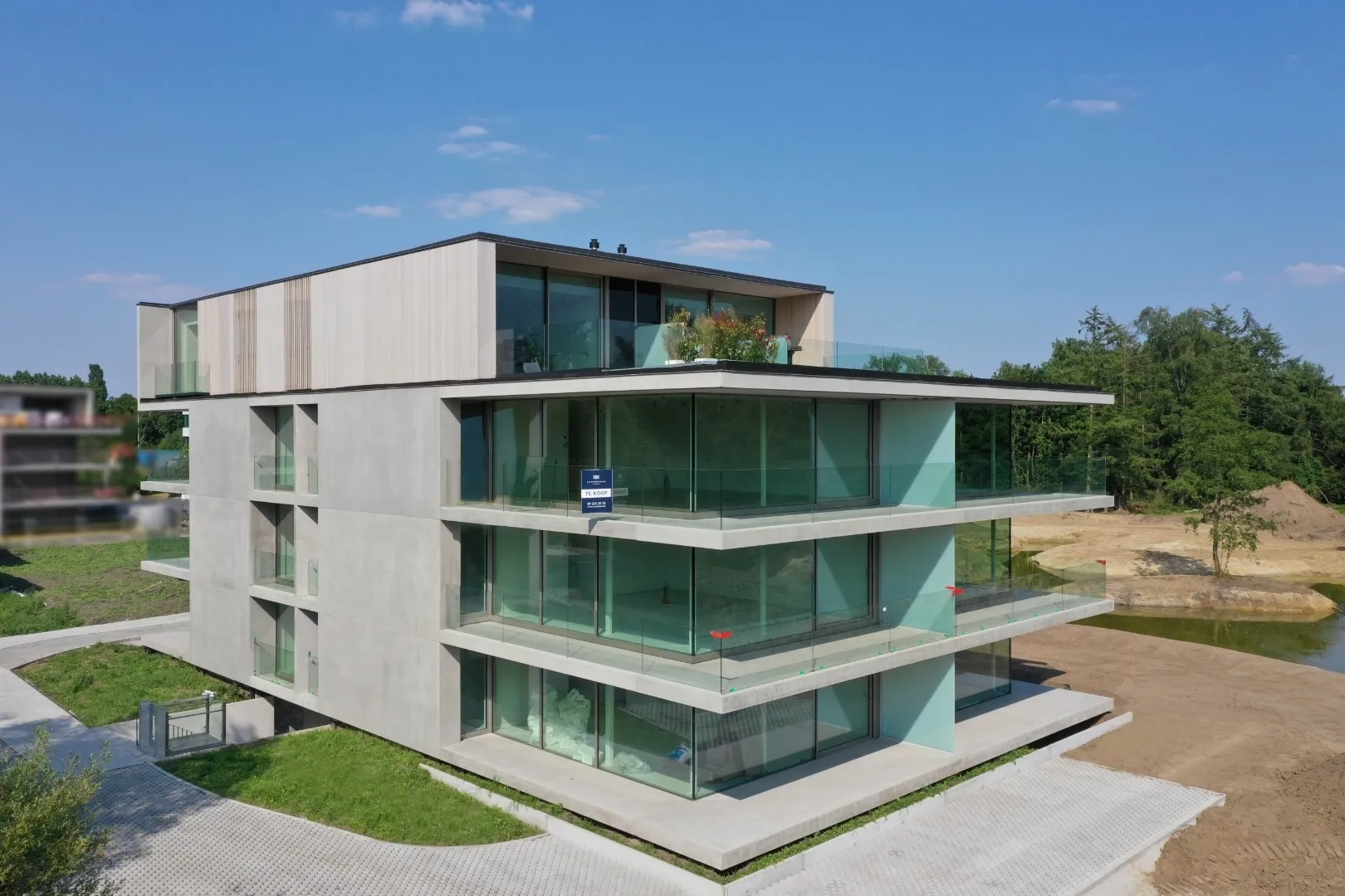 129260b4b730a1728606aa8818684ed55139b912277f5547326abe8fcfe2b26d