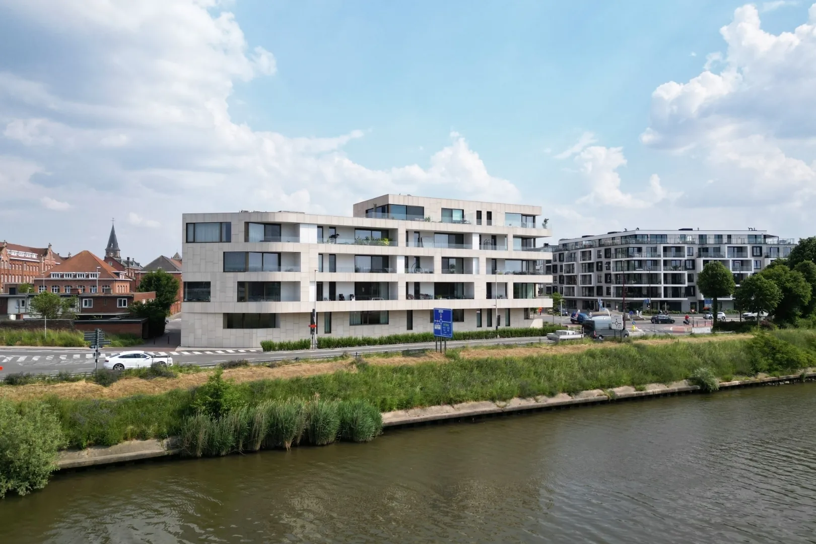 1d645677021cfb0be4cfd6e7f57dbc34564b8d0a71e91b3b95941f0baf351ebc