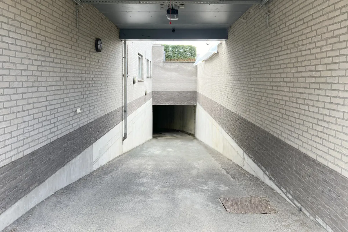 Garage te koop in Heusden, Destelbergen | Veilige parkeerplaats & ideale ligging