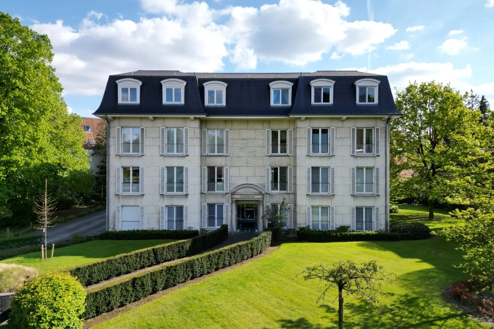 328414d82b9200d190839f2bbcd2f12c536dcc33be11293c7b216ac6181baee2