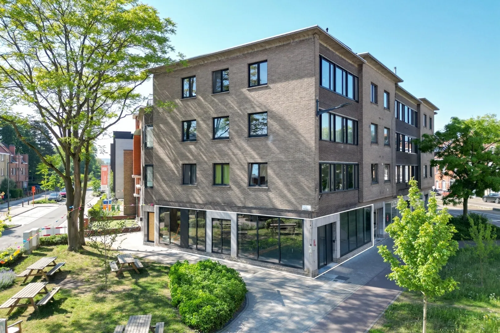 E06ab3d8cc8077b7fb4d1a22854b7940f034d3711e5976a9db42ed1ff1b85727