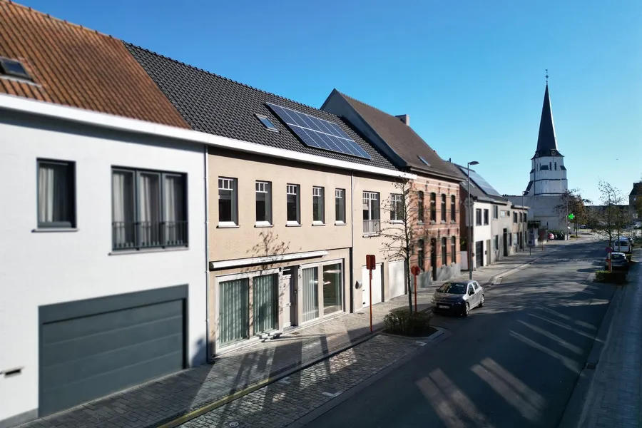 87a21c93ff66a9331a467f697cd947666cb32f18189fdeef33cb4b412a169b8e