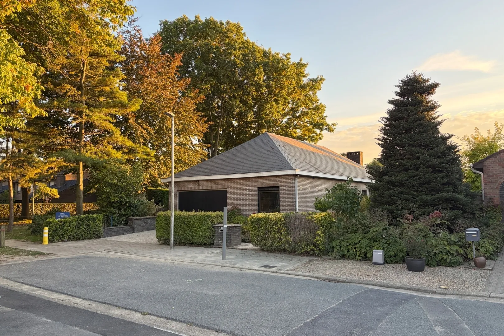 Dcfbf0e2005824cc71613c7d5eaddc496744481291a8e3abc960f0843dc4f0ea