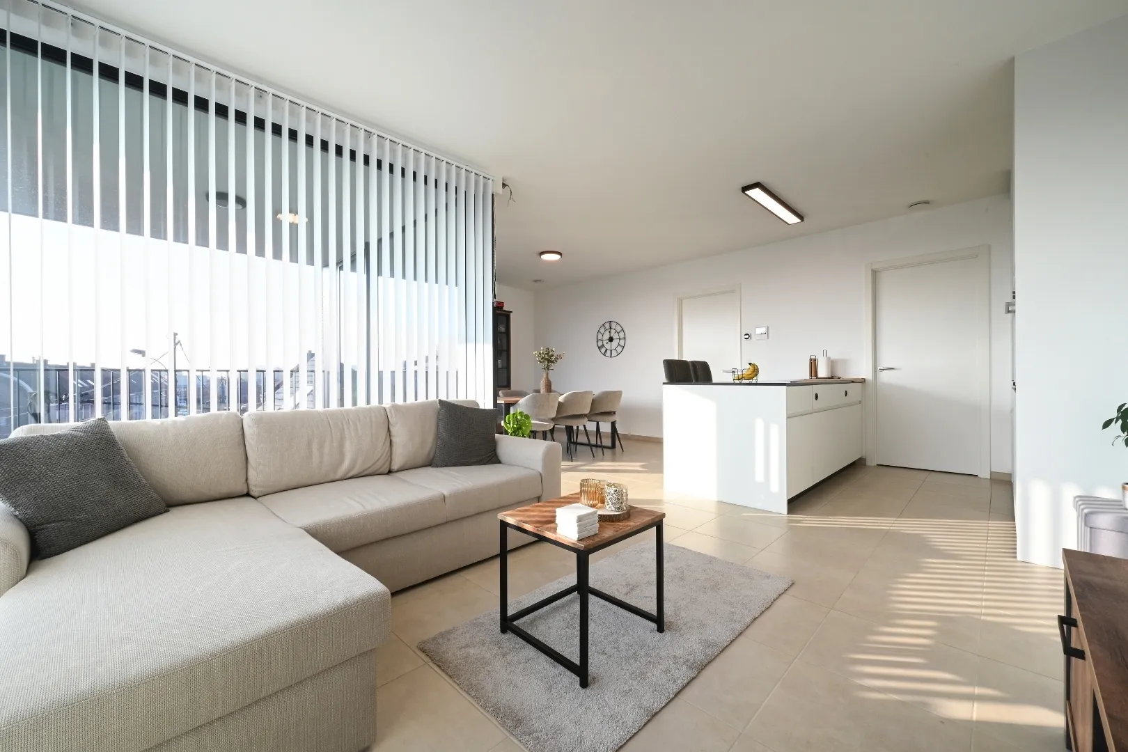 F2d886063796c2c12c5649a09dcfc2b48d204786a3a51d84e91e35996d56e711