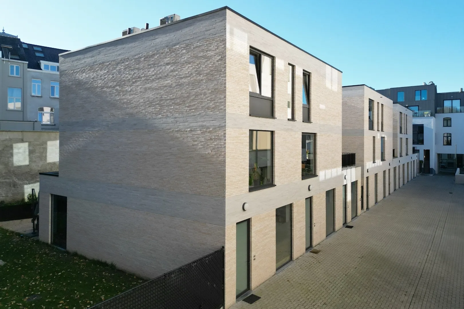 3323f7d639f53cc8f1d98e072383b92d3f7761b92bbd7e011d88afa43adc6f60