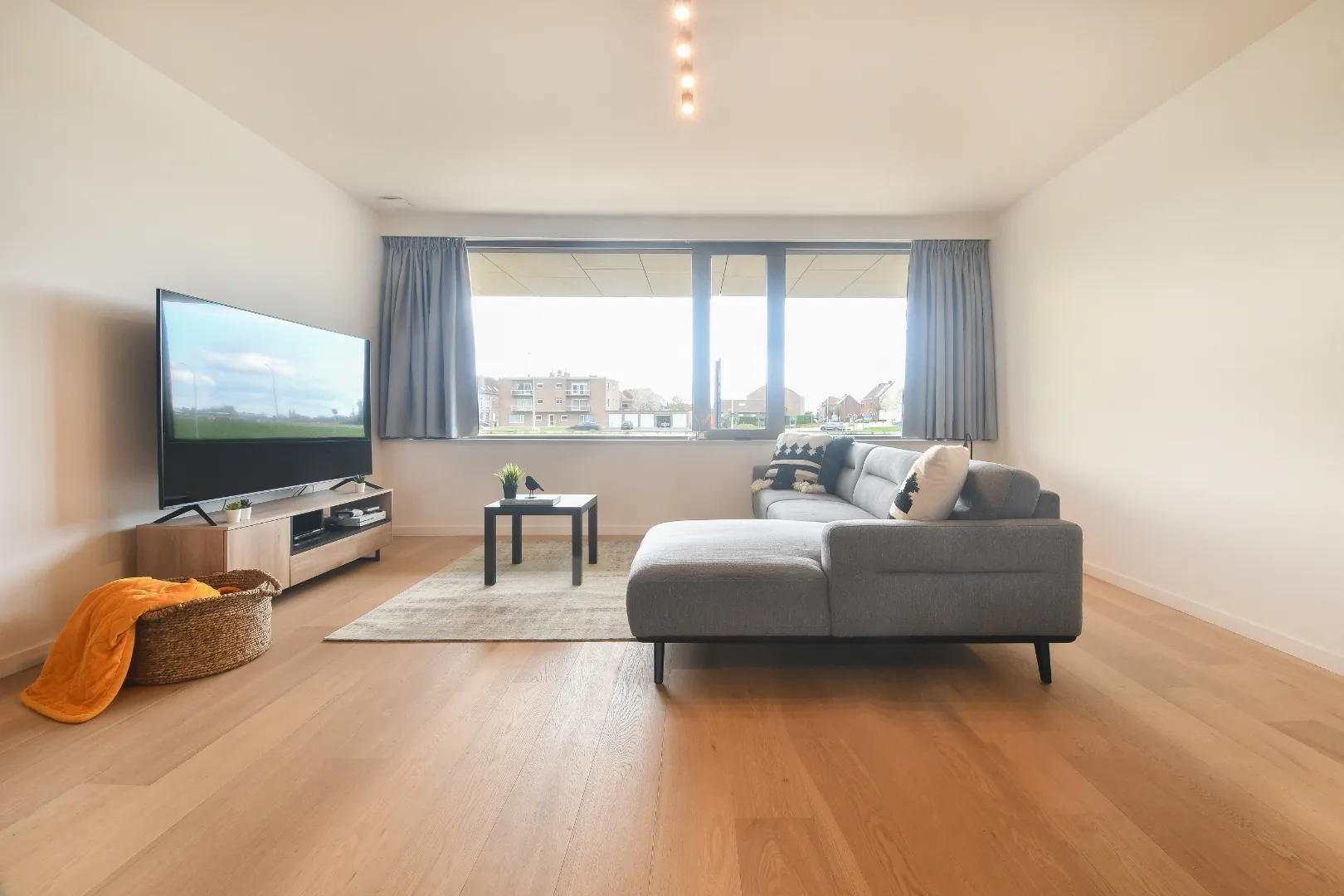 129c8511c19f1a2e1c44acad721ef6fc0866743033b0a29a5d98a236a7a59e8c