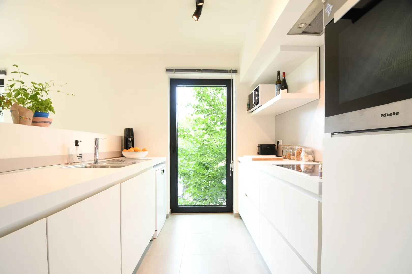 987f53db991a009c8b993c481354edfaeb45fced3b0be4c4203b514387b8b3c6