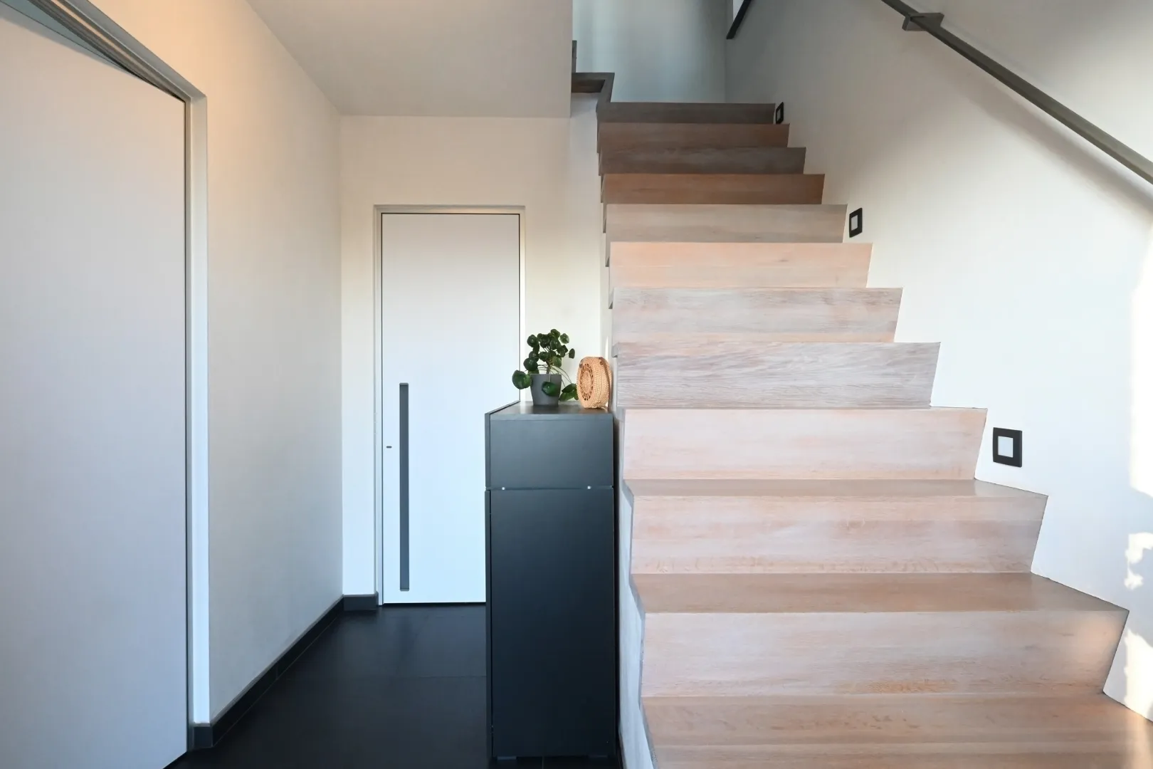 6819df1860e44606fb2aa48122bf84838ebaf298537d8d0c29bdbbce27cfc4c1