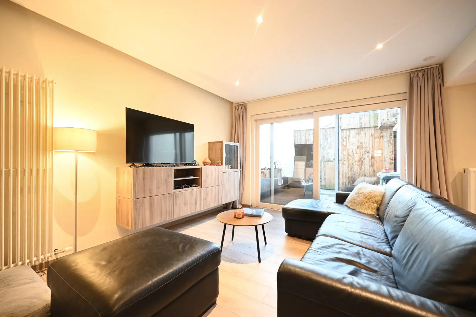 8aeabb756bb34d61f52c80ec9328b538adec07a6f26cbe8f0bac2c056cf19098