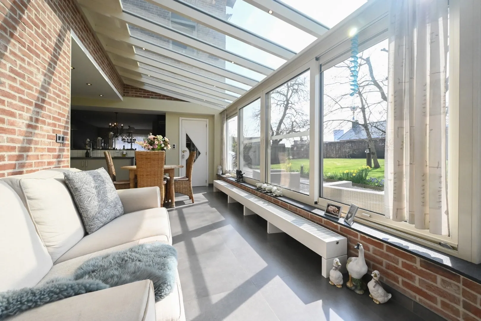 Adb891c72a9e0541f10d986a257d58d66f4e8b137be47548c3383152195743f6