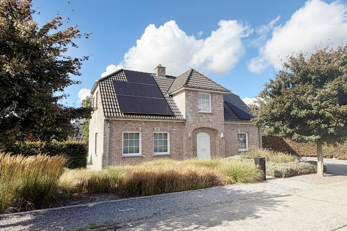 37dd8d1c4801bdcef5015c77fef43917c9349c7d590f03bfcacf8d17839df03a